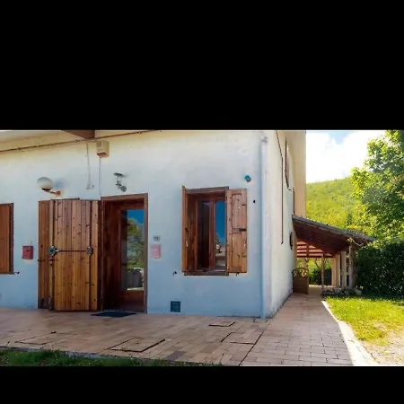 Villetta Con Portico E Giardino Casa de Férias