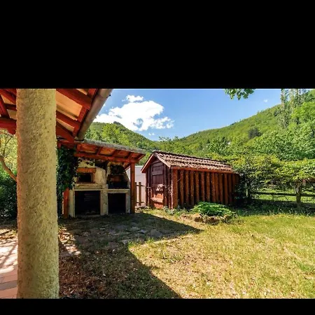 Villetta Con Portico E Giardino Fanano